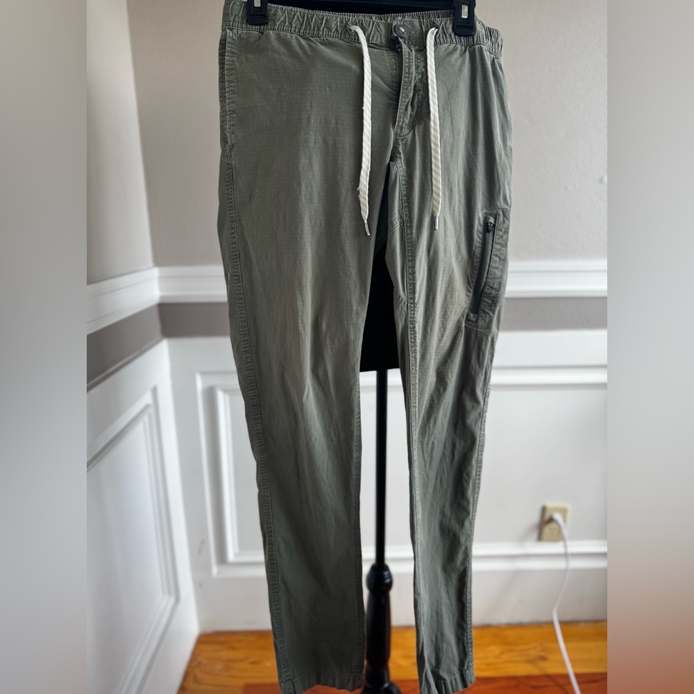 Vuori Womens Ripstop Pant (medium? See measurements)